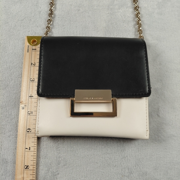 Ivanka Trump Small Purse - Picture 11 of 13